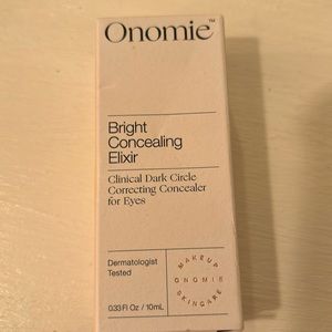 Onomie eye concealer